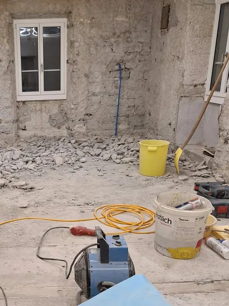 Albergo Etrusco vor und während der Renovation, Bild 5 von 24