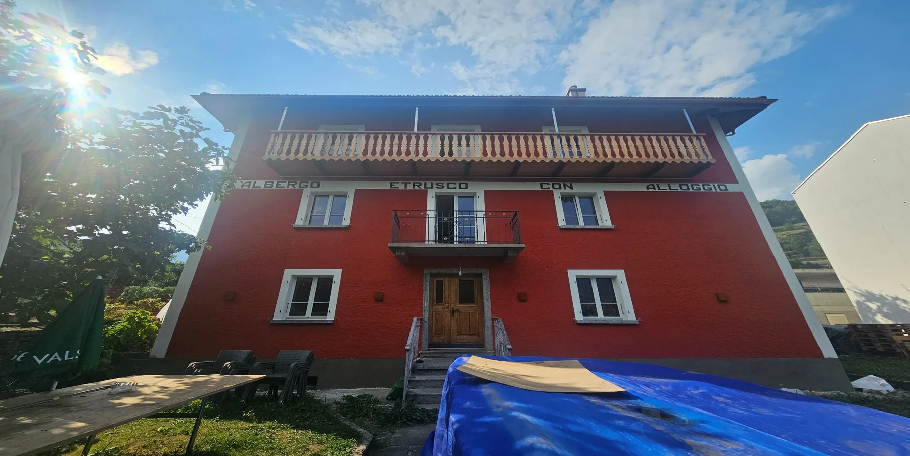Das Albergo Etrusco in Castaneda im Calancatal